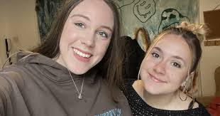 Carly Sheffield's Instagram, Twitter & Facebook