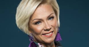 Tanssii tähtien kanssa -tuomari Helena Ahti-Hallberg: "Olen tiukka äiti,  mutta hemmotteleva isoäiti"