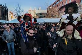 De maximumtemperatuur ligt rond de 1.9 graden. Confrontatie Kick Out Zwarte Piet En Hooligans Dreigt Eindhoven Deed Het Al En Gaat Het Weer Doen Eindhoven Ed Nl