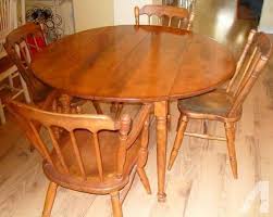 Walter Of Wabash Vintage Drp Leaf Maple Table And 4 Chairs 250 Maple Tables Maple Furniture Table