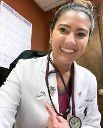 Sé que ya soy una mujer mayor, y que posiblemente ya no sea tan atractiva  como antes 😔, pero si alguien quiere conocerme me haría muy feliz.💞🌹  👉💯📲 shorturl.at/RYOyw