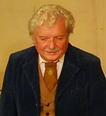 Pan zdeněk svěrák je také zakladatelem nadace paraple na pomoc vozíčkářům. Zdenek Sverak Wikipedie