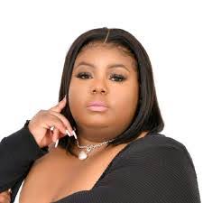 Veronica Starks's Instagram, Twitter & Facebook