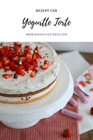 Sommerkuchen Yogurettetorte Oder Auch Erdbeer Straciatella Torte Rezept Kuchen Und Torten Sommer Kuchen Sommerkuchen