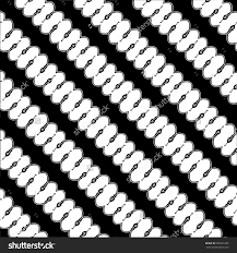 Meskipun masih terdapat banyak ruang kosong di sekitar gambar objek utama, namun motif ini mudah dikenali sebagai jenis batik nusantara. Simple Batik Of Indonesia Indonesia