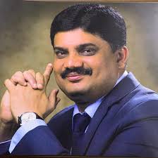 Dr. Ashish Mitra MBBS, MS, FCO, FVRS Cataract & Retina Specialist (Former  Senior Ey e Surgeon Sadguru, Chitrakoot) Cataract Retinal Detachment  Diabetic Retinopathy Vitreous Hemorrhage Glaucoma Corneal problems Eye  Examination Ratan Jyot Netralaya