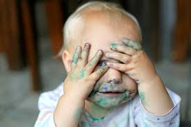 Aber ab wann ist es eigentlich sinnvoll, dass kinder mit dem laufrad üben? Wenn Dein Baby 1 Jahr Alt Ist So Forderst Du Seine Entwicklung Babyartikel De Magazin