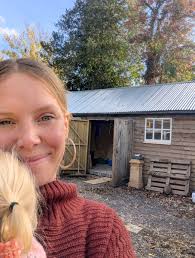 Pottery in the Yard has arrived at Quex Park, transforming an old barn into  a peaceful creative studio. Created by ceramicist Violet Shaw, the space  offers classes for all skill levels and