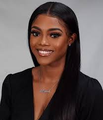 Stephanie Colter's Instagram, Twitter & Facebook