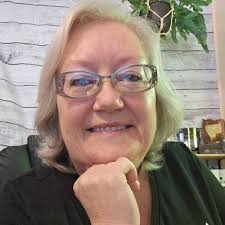 I never expected to advance to the Branch finalist round for the Armed  Forces Insurance Military Spouse of the Year, but yesterday as I was  sitting in a partnership lunch planning a