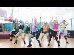 Sweetbutpsycho Zin83 Zumba Sweet But Psycho Zin83 Zumba Warm Up Choreography Youtube Zumba Warm Up Zumba Workout Zumba