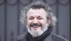 Cocuklar Duymasin In Filozofu Mufit Can Sacinti Tum Parasini Batirdi Sac Yeni Filmler Senarist