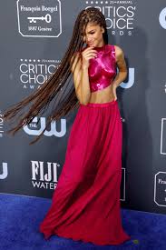 35 Cute Box Braids Hairstyles To Try In 2020 Glamour box braids hairstyles to try in 2020