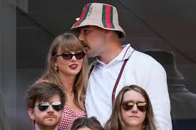 Taylor Swift and Travis Kelce attend the US Open men's final - The Daily  Reporter - Greenfield Indiana