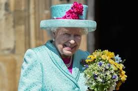 La regina elisabetta ii compie 94 anni. La Regina Elisabetta Compie 93 Anni Ildenaro It