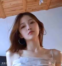 好像是上海校花- 资源悬赏区- 司机社- 求出处?找番号?来这里！老司机云集之地，司机的蜕变之路！