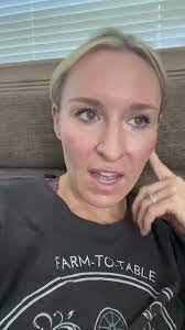 Lauren Cella's Instagram, Twitter & Facebook