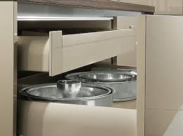 Ein Unterschrank Mit Innenschublade Auch Innenauszug Genannt Dieser Schrank Bietet Eine Zusatzliche Aufbewahr Schrank Kuche Unterschrank Kuche Kuchenschrank