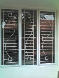 Berbagai Model Teralis Jendela Minimalis 2018 Grill Door Design Window Grill Design Modern Window Grill Design