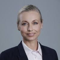 Beate Miller's Instagram, Twitter & Facebook