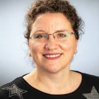 Vilma Arevalo's Instagram, Twitter & Facebook