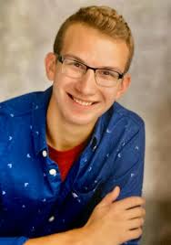 Five people receive First Town Days scholarships