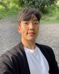 Hi everyone 👋 How are you 💖