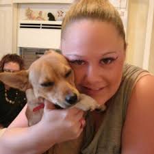 Elsa Fuller's Instagram, Twitter & Facebook