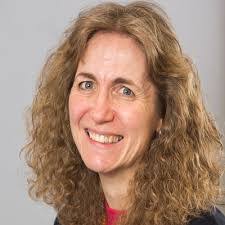 Jennifer Seavers's Instagram, Twitter & Facebook