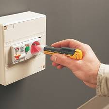 We are not responsible for any. 10 Best Voltage Testers Reviewed In 2021 Earlyexperts
