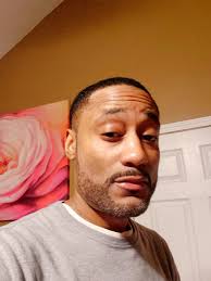 47 will be 48 in October(Libra♎️) Single with 3 grown young adult children 