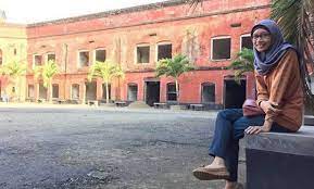 Sistem pembayaran yang aman dan canggih akan membuat kamu semakin nyaman untuk melakukan transaksi online bersama tiket.com. 10 Gambar Benteng Van Der Wijck Kebumen Harga Tiket Masuk Lokasi Alamat Hotel Terdekat Misteri Mitos Jalan Menuju Ke Sana Jejakpiknik Com