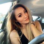 Elisa Ramsey's Instagram, Twitter & Facebook