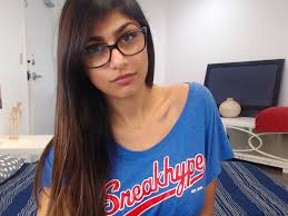 Последние твиты от mia k. Former Adult Actress Mia Khalifa Sets The Record Straight On Earning Millions From Porn