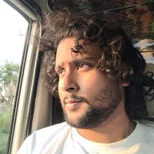 What are favourite non-grimdark fantasy novels with good vs evil trope?