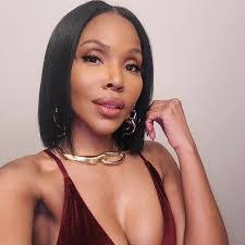 Kaye Singleton's Instagram, Twitter & Facebook