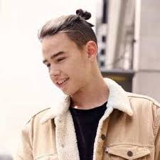 Man buns are an awesome way to style long hair. 15 Unique Man Bun Hairstyles For Asian Men 2021 Trends
