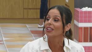 Vera afastada temporariamente da Casa dos Segredos por problema de saúde