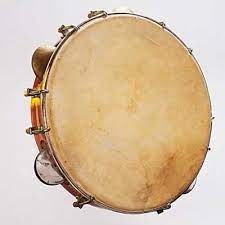 Tamborin adalah alat musik perkusi yang dimainkan dengan cara ditabuh dan digoyangkan. Artikel Lengkap Memainkan Alat Musik Tamborin Beserta Sejarahnya Budaya Nusantara