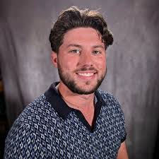 Shane Skinner's Instagram, Twitter & Facebook