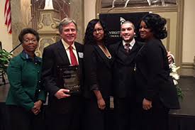 News Center » Longtime West Baltimore Pharmacist Inducted into Dean's Hall  of Fame