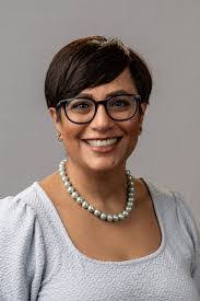 Beth Mccormack's Instagram, Twitter & Facebook