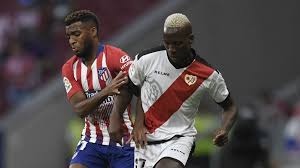 Después de las declaraciones de rossi, agente del jugador, que no sentaron bien en la entidad rayista El Rayo Vallecano Compra A Luis Advincula Para Venderle Al Leganes