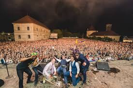 Electric castle is a unique festival experience that takes place on the amazing domain of banffy castle, in transylvania. Electric Castle Transylvania Authentic Tours