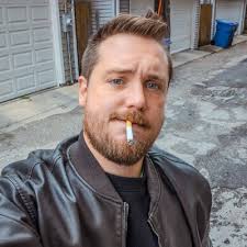 Benjamin Kahn (@thebenkahn)