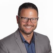 Erica Kidder's Instagram, Twitter & Facebook