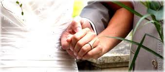 Entweder man lässt fürbitten von den versammelten frei formulieren oder man trägt vorformulierte fürbitten vor. Fragen Uber Fragen Zur Hochzeit Evangelische Kirche Kleinsteinbach
