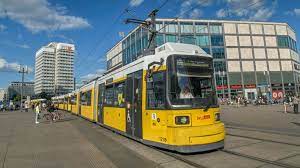 Mai 1881 in lichterfelde bei berlin den probebetrieb auf.4. Berlin Bekommt 50 Meter Lange Strassenbahnen Bvg Auftrag An Bombardier Rbb24