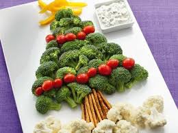 Run the twine through the hole in the fruit slice and tie a knot at the top when the two ends of string come together. Creative Ideas Diy Fruit And Vegetable Christmas Tree