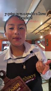 La pregunta ofende: ¿Quién ayuda con el pedido?